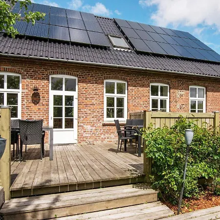 Casa vacanze 17 Person In R M